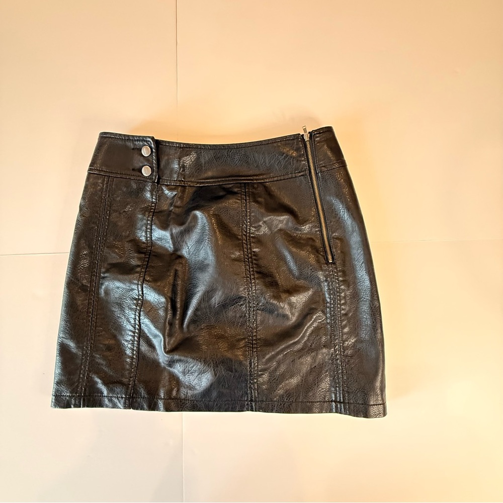Free People Mini Retro Vegan Leather Skirt - Black - Size 6